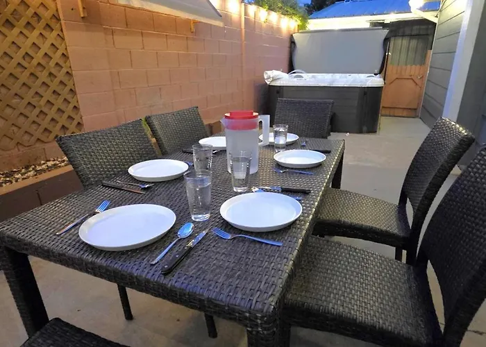 Hot Tub, Game Room, Kayaks, Boat Parking, Backyard, King, Fire Pit, Pets, Wd Page