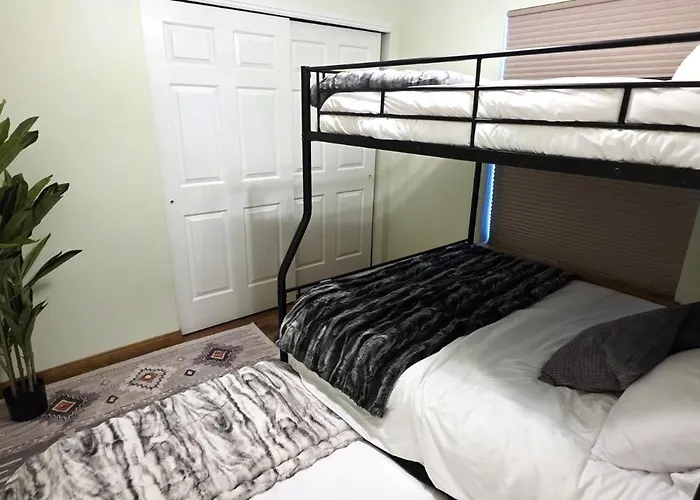 Hot Tub, Game Room, Kayaks, Boat Parking, Backyard, King, Fire Pit, Pets, Wd
